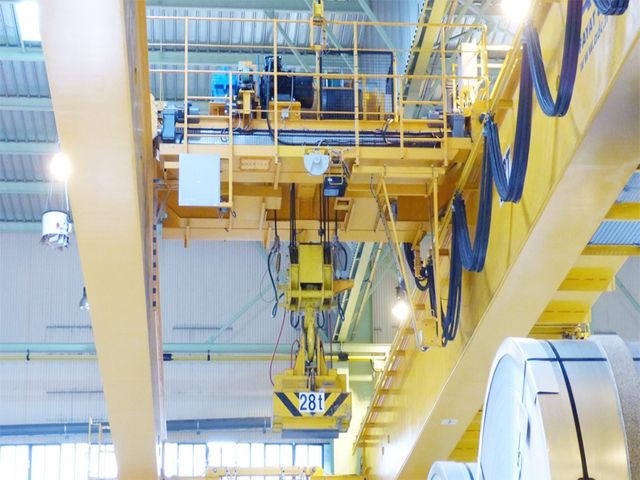 QP型抓斗、電磁兩用橋式起重機